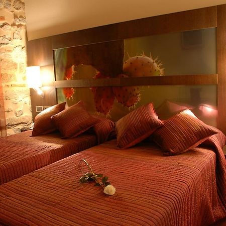 Hotel Los Usias Dos Torres Bilik gambar