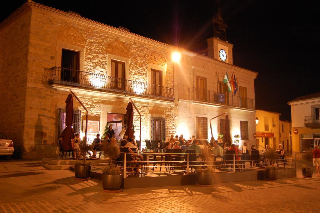 Hotel Los Usias Dos Torres Luaran gambar